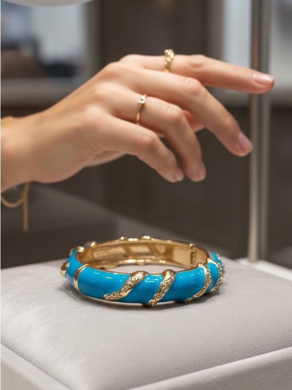 Premier Designs Vintage Turquoise Enamel Gold Hinged Bangle Bracelet